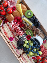 Load image into Gallery viewer, The ‘Day of Box’