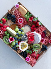 Load image into Gallery viewer, Medium Platter Box