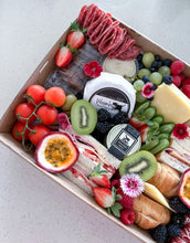 Load image into Gallery viewer, The ‘Day of Box’