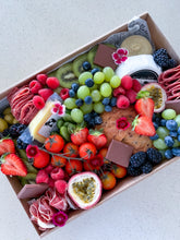 Load image into Gallery viewer, The Lunch Box