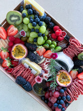 Load image into Gallery viewer, Medium Platter Box