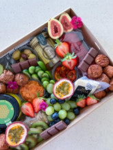 Load image into Gallery viewer, Large Platter Box