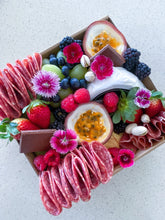 Load image into Gallery viewer, Small Platter Box