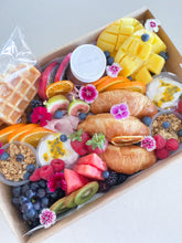 Load image into Gallery viewer, Hot girl breakfast Box